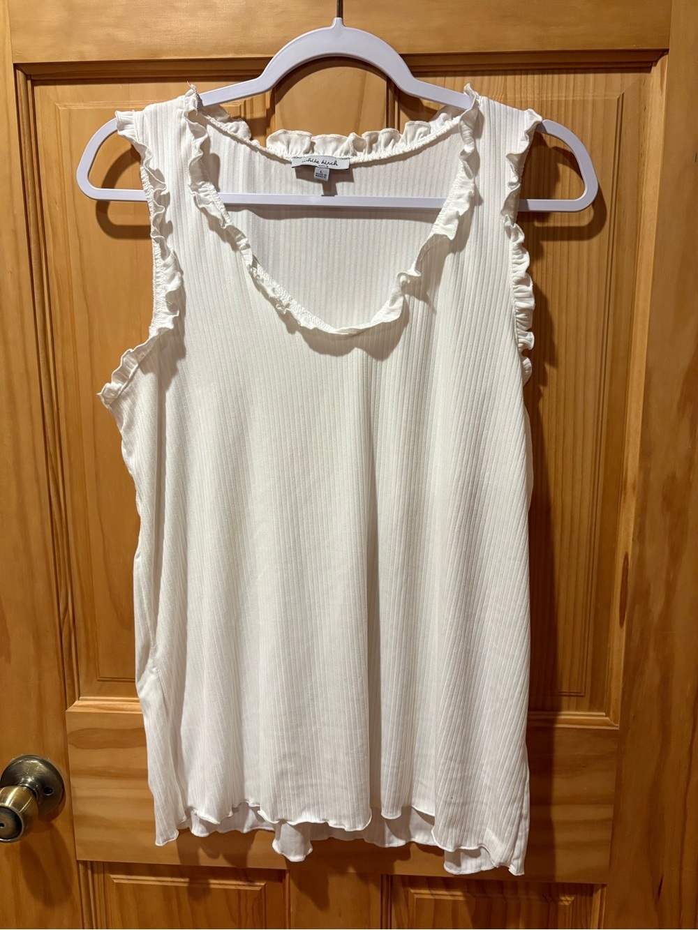 White Birch white ribbed sleeveless delicate ruffle trim women’s L